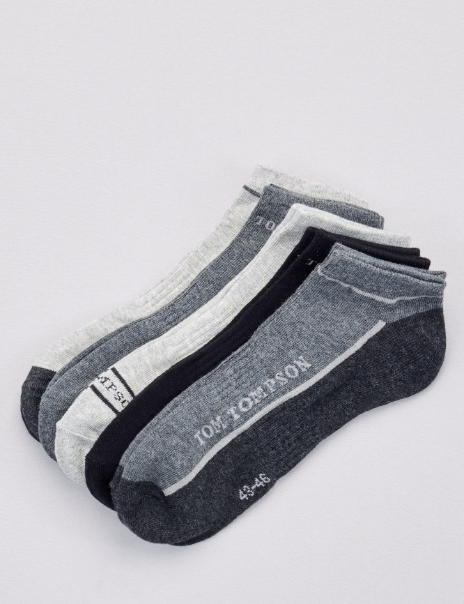 Laid Goods Front View