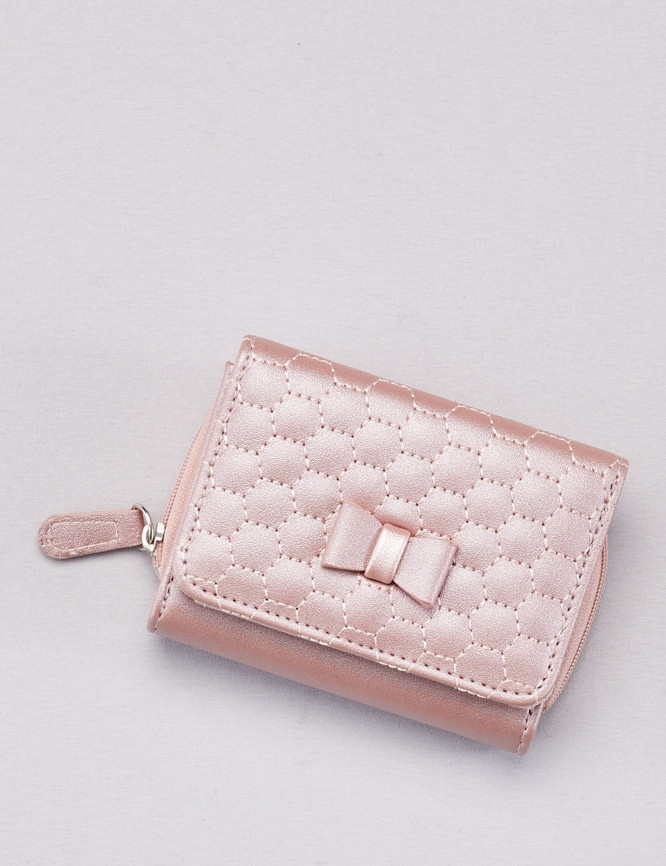 Laid Goods Front View