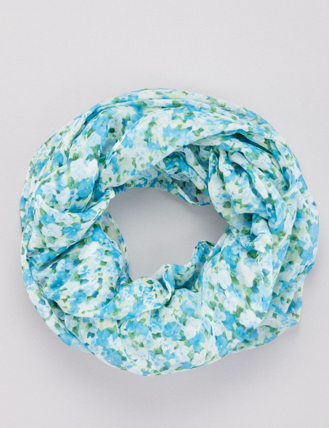 Laid Goods Front View