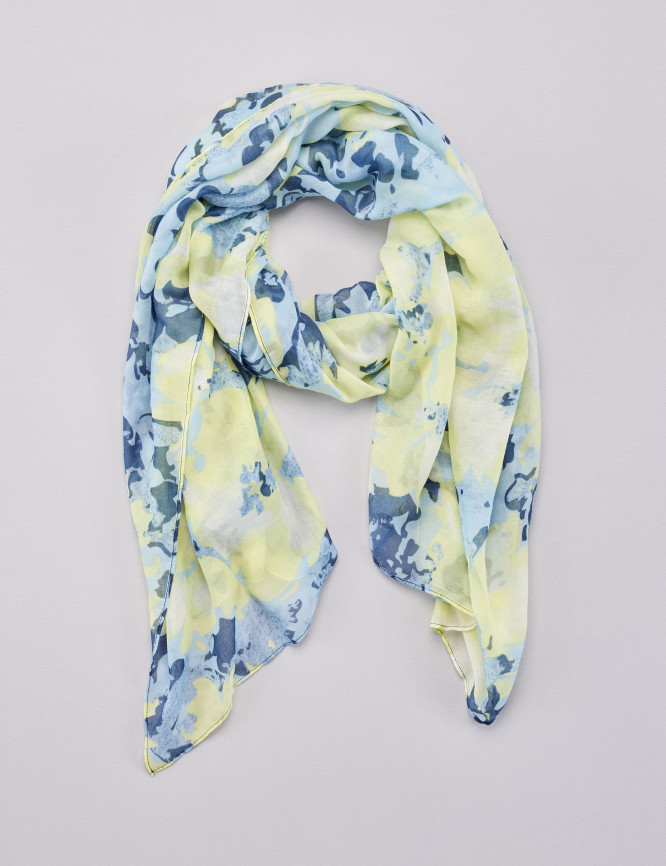 Laid Goods Front View