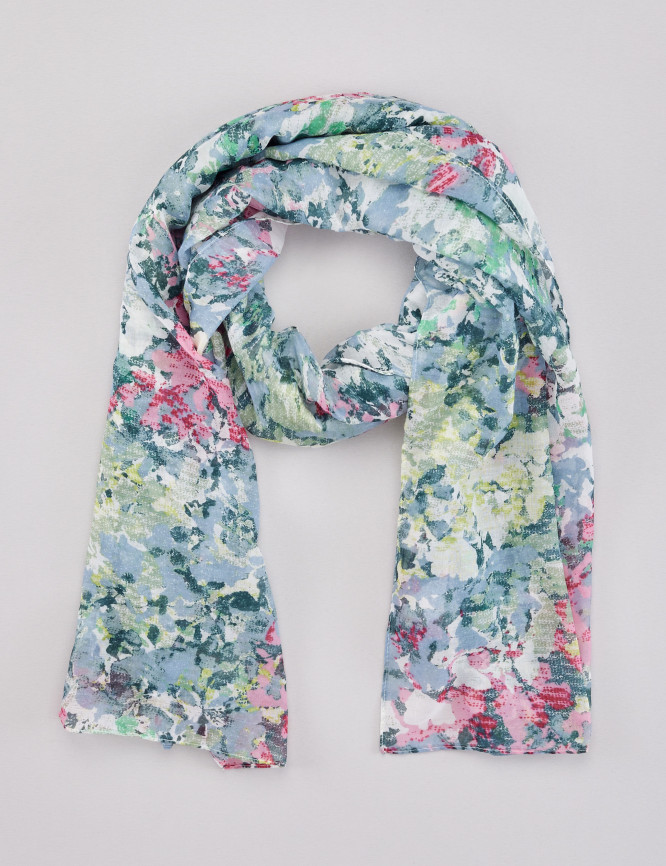 Laid Goods Front View