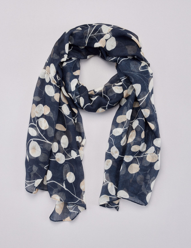 Laid Goods Front View