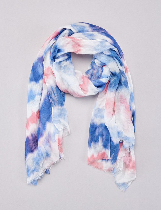 Laid Goods Front View