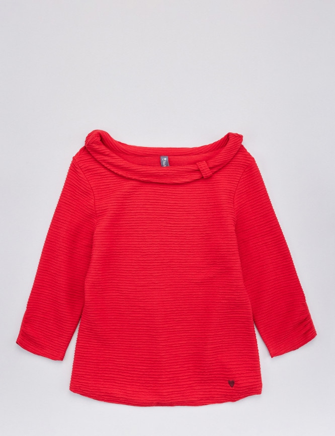 Laid Goods Front View