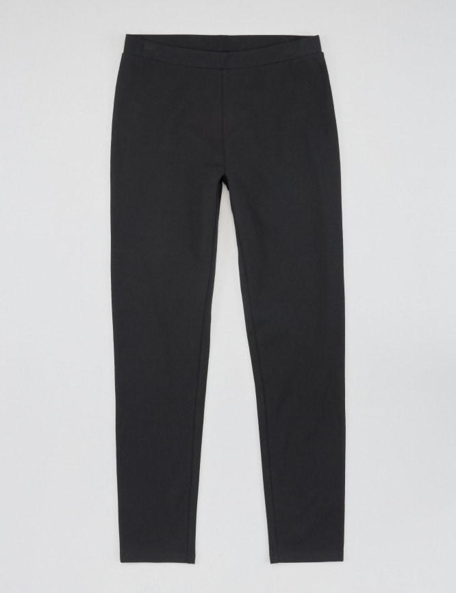 Laid Goods Front View