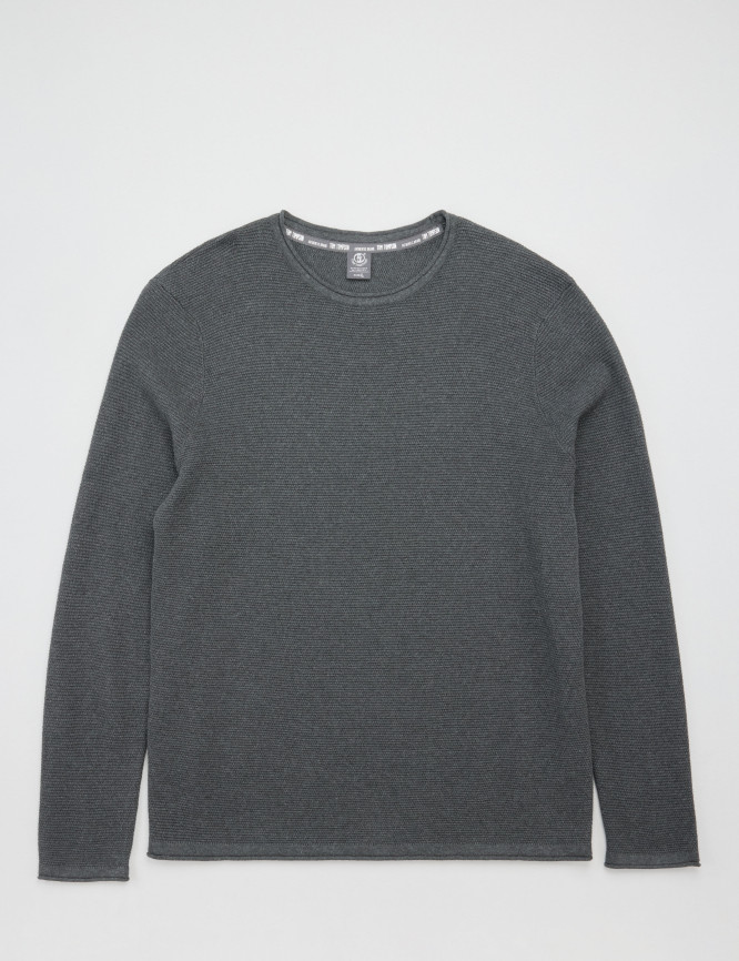 Laid Goods Front View