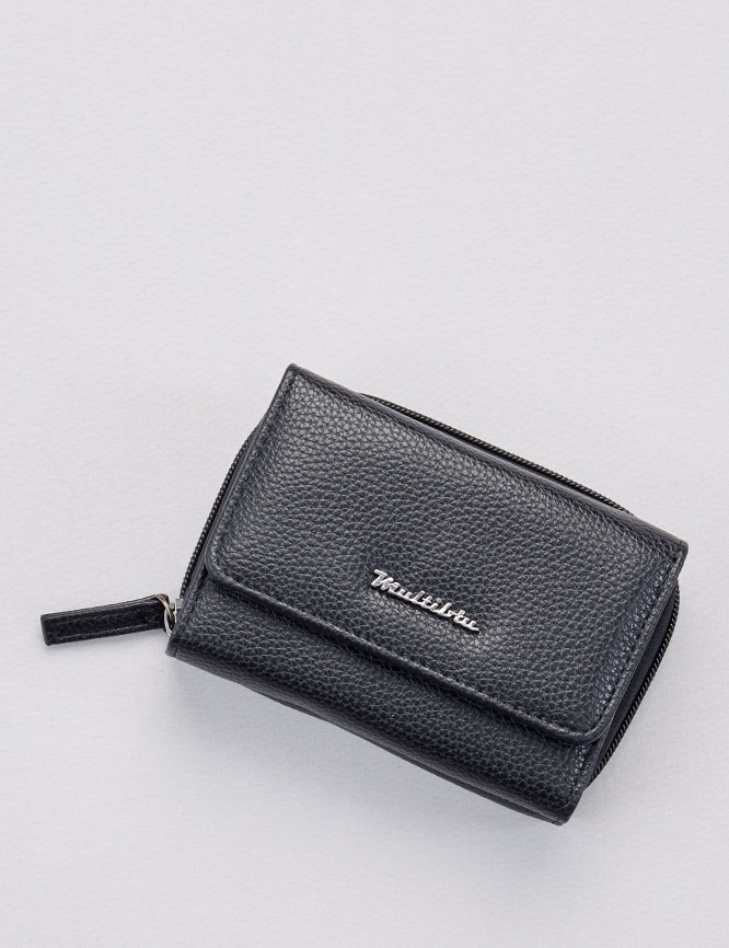 Laid Goods Front View