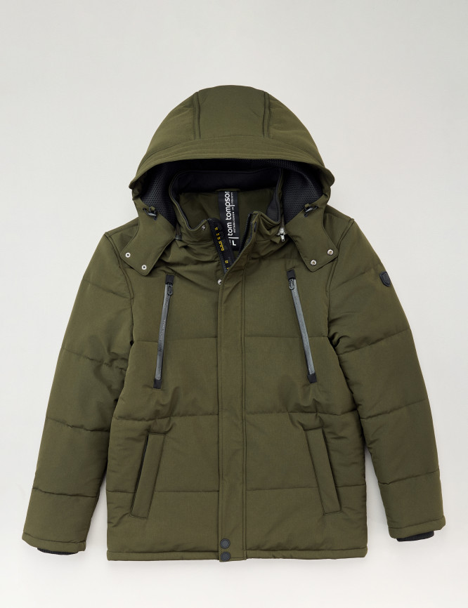 Laid Goods Front View