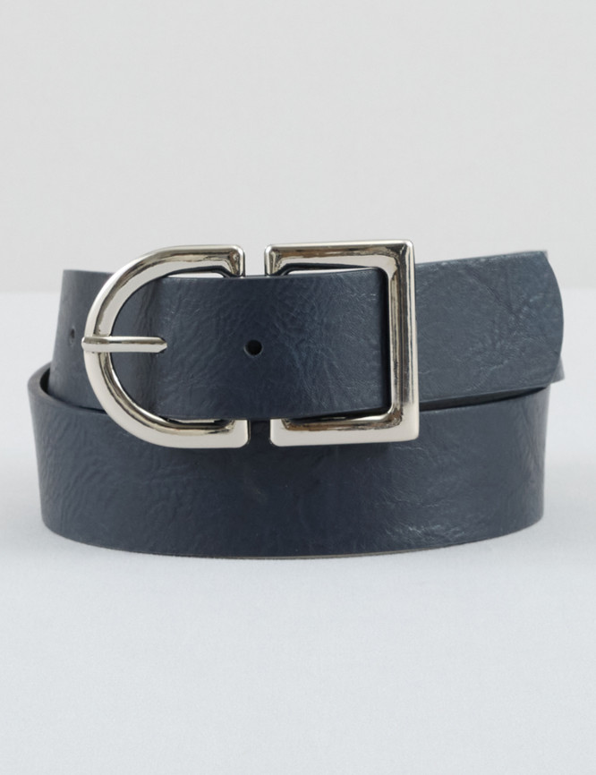 Laid Goods Front View