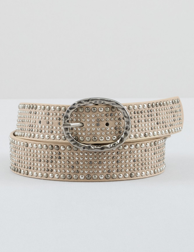 Laid Goods Front View