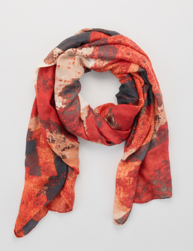 Laid Goods Front View