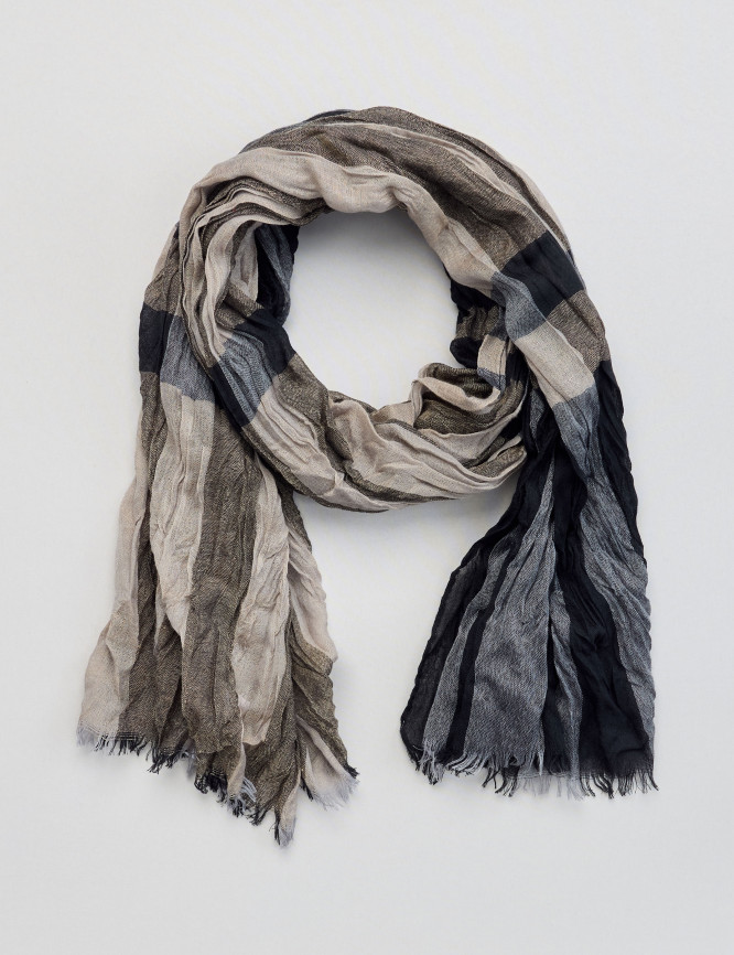 Laid Goods Front View