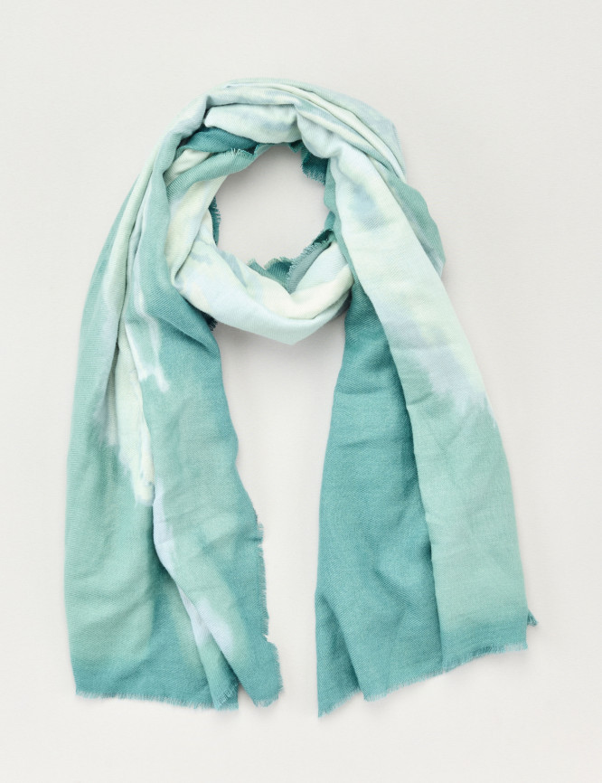 Laid Goods Front View