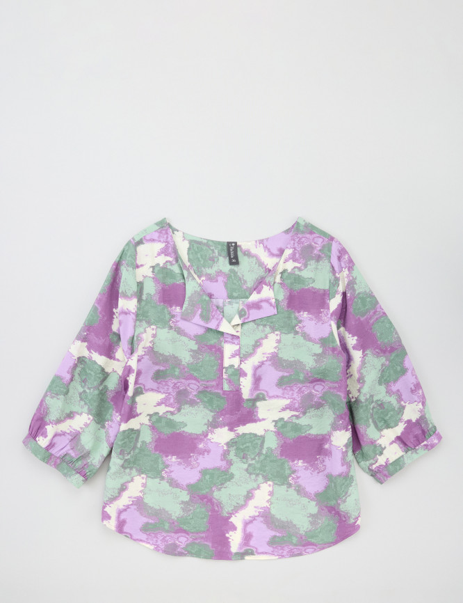 Laid Goods Front View