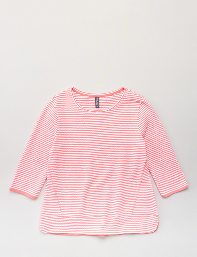 Laid Goods Front View