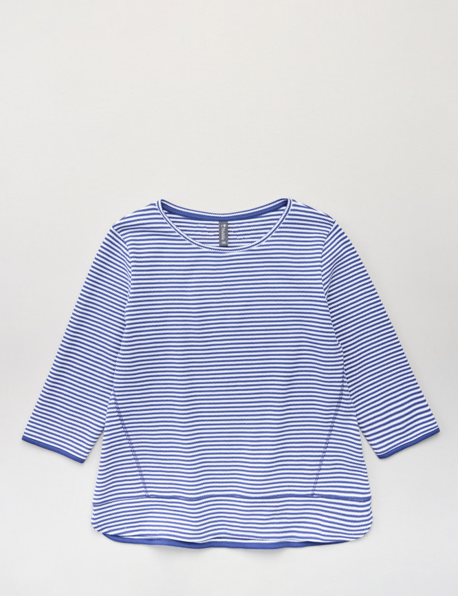 Laid Goods Front View