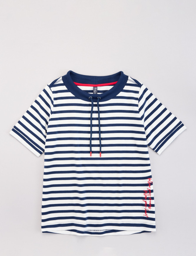 Laid Goods Front View