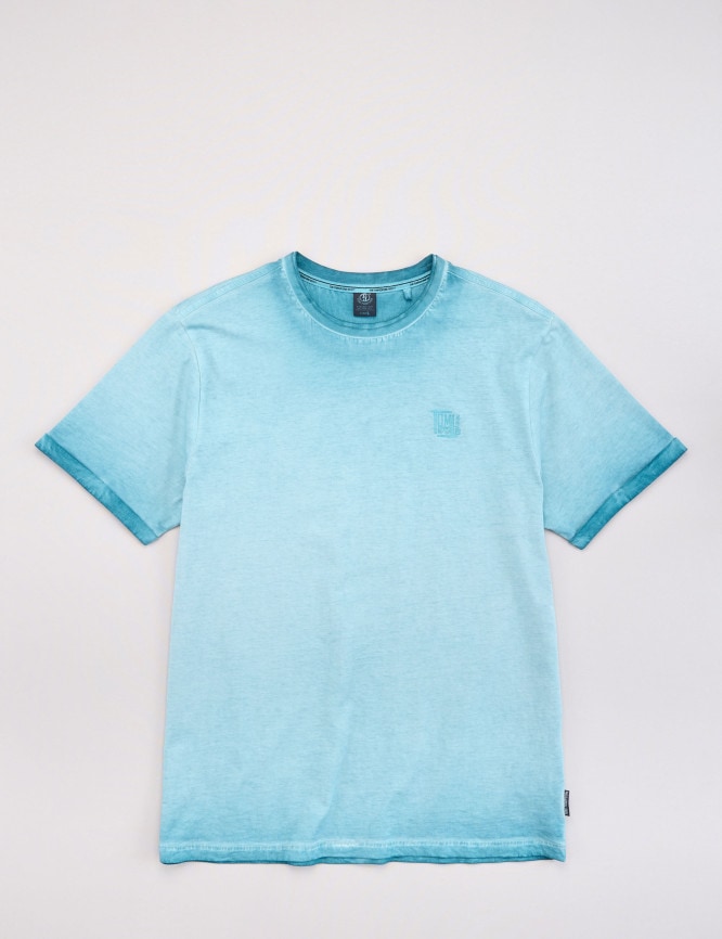 Laid Goods Front View