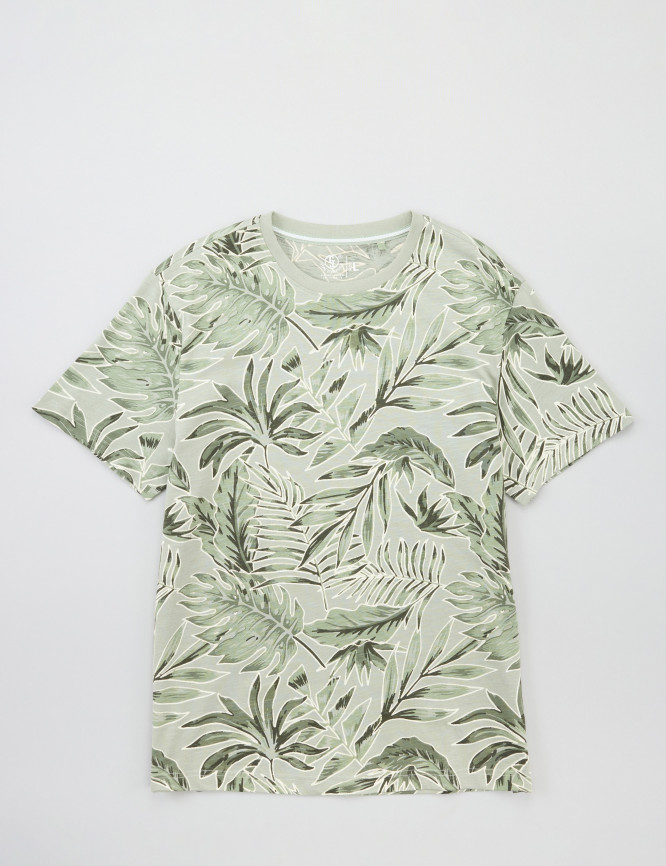 Laid Goods Front View