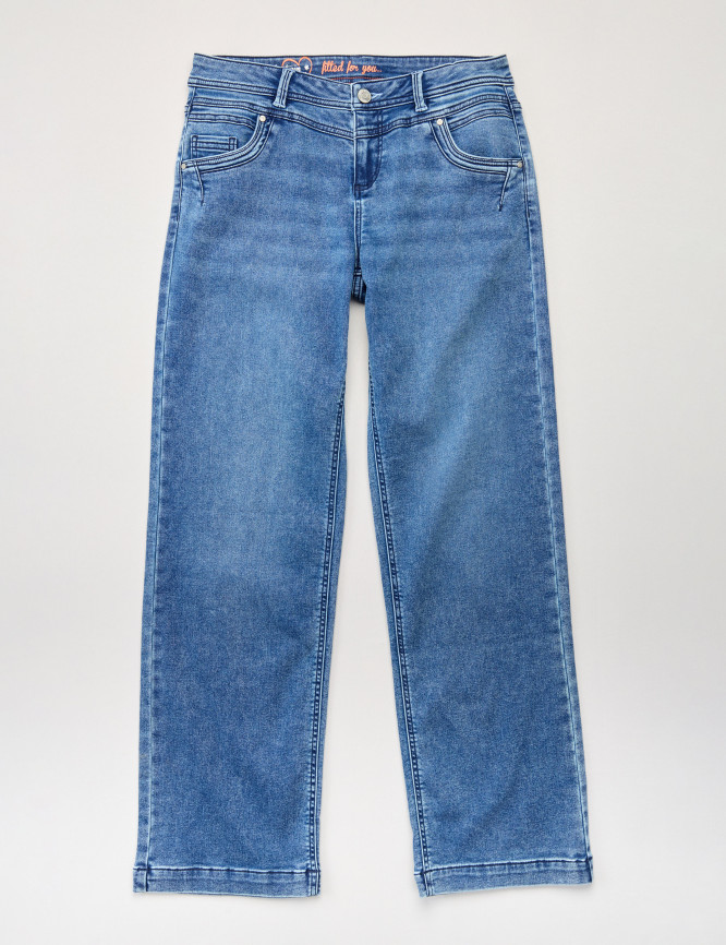 Laid Goods Front View