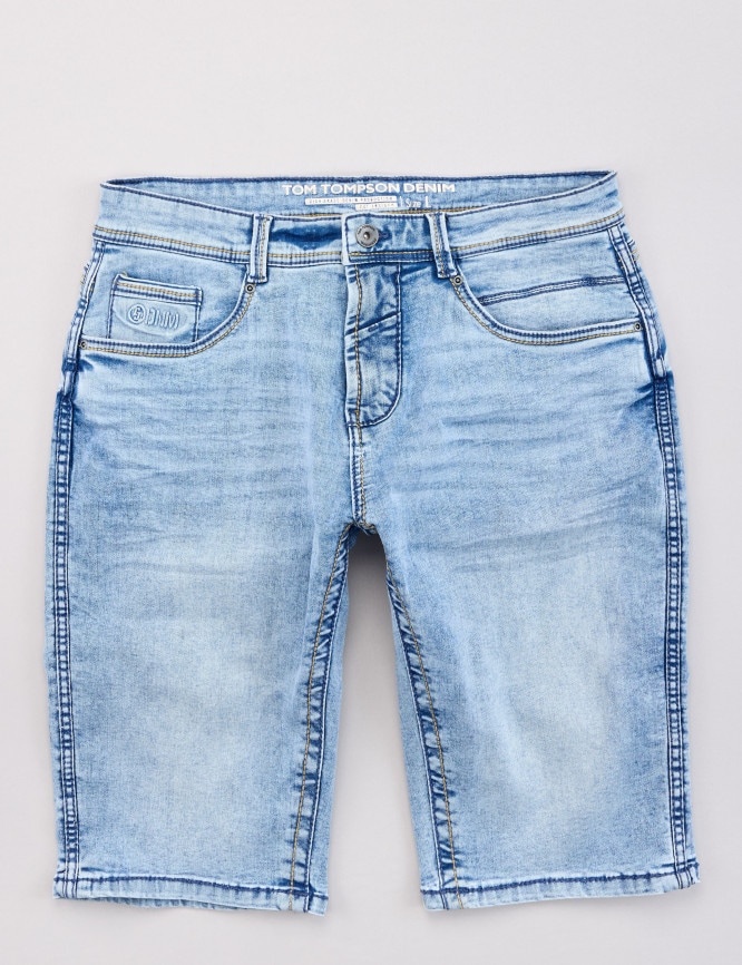 Laid Goods Front View