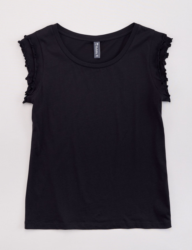 Laid Goods Front View