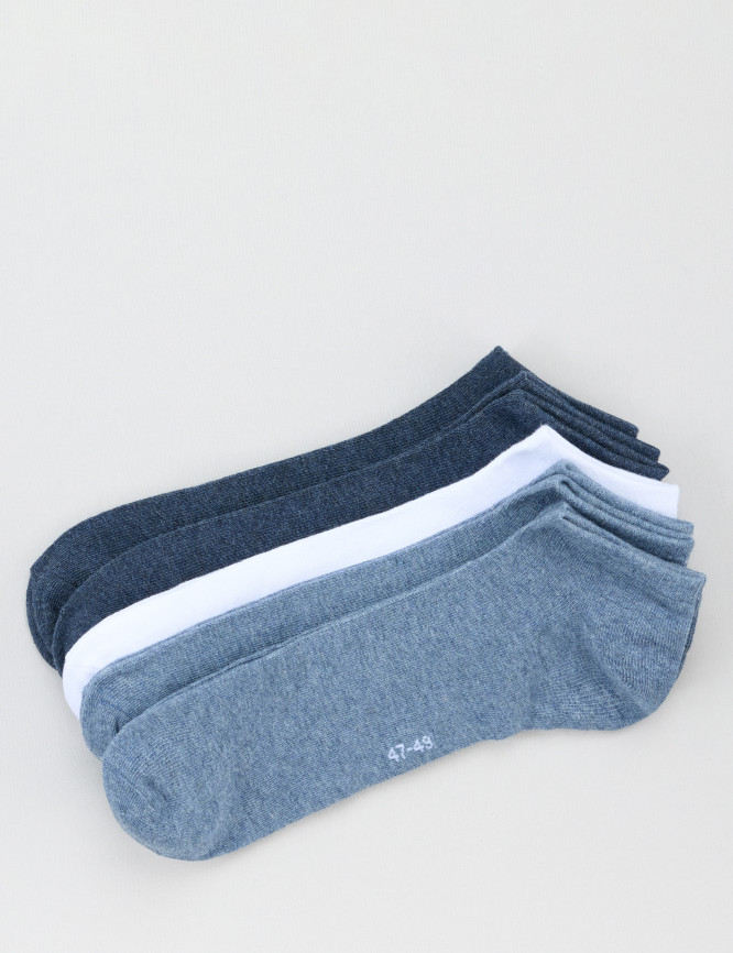 Laid Goods Front View