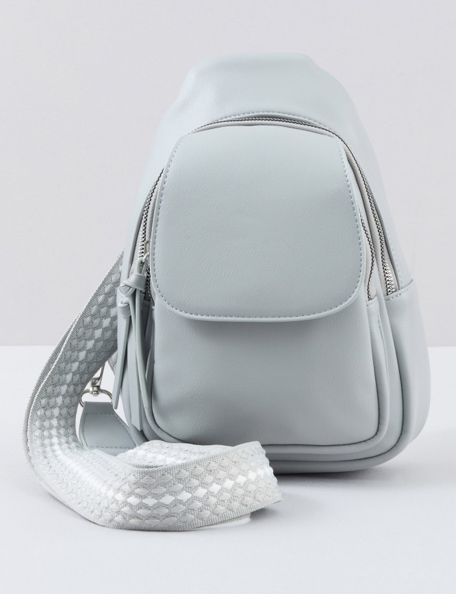 Laid Goods Front View