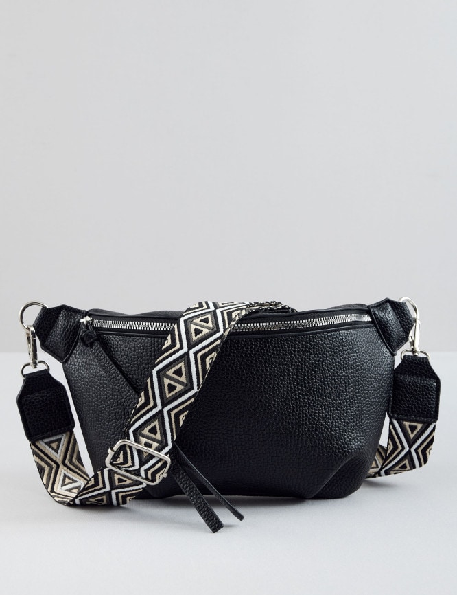 Laid Goods Front View