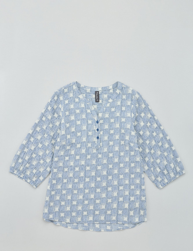 Laid Goods Front View