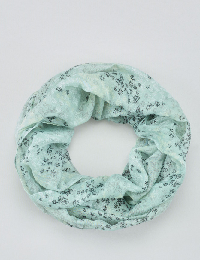 Laid Goods Front View