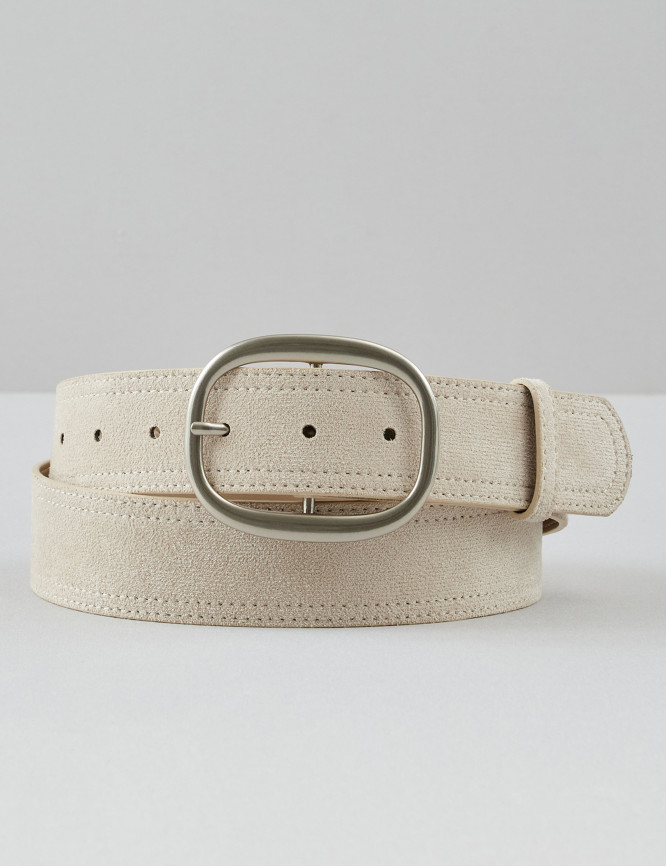 Laid Goods Front View