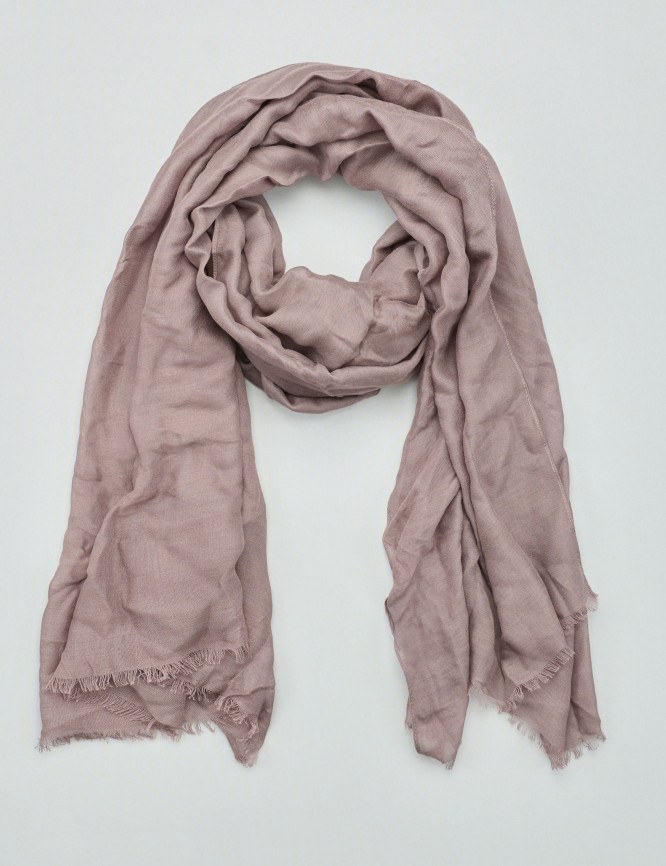 Laid Goods Front View