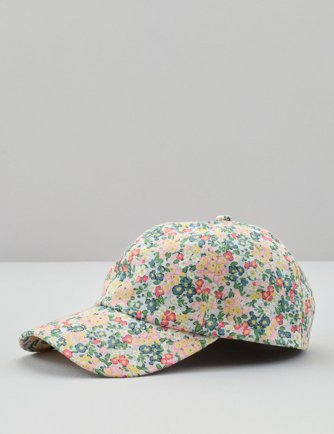 Laid Goods Front View