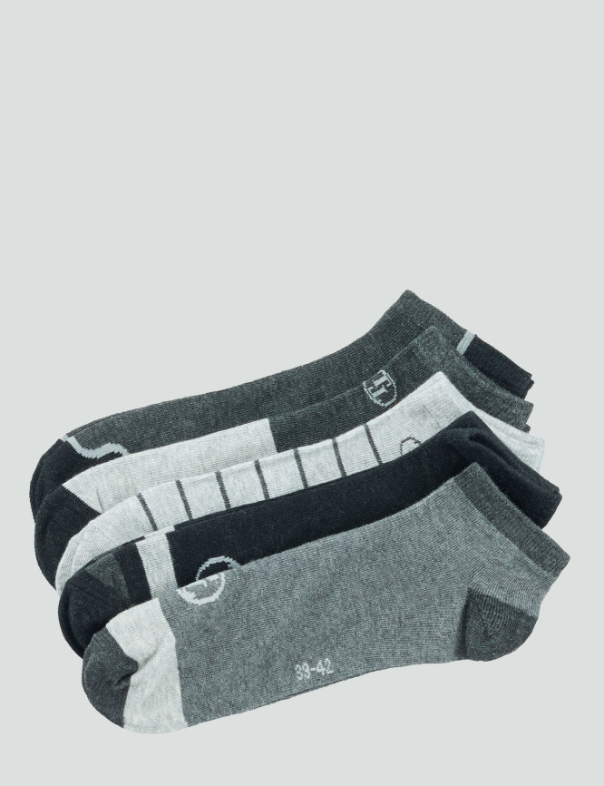 Laid Goods Front View