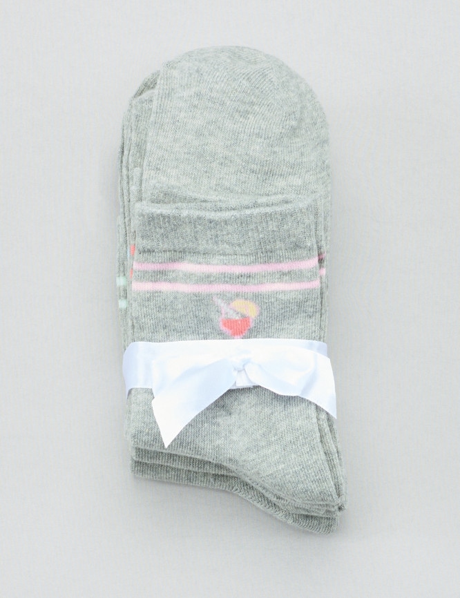 Laid Goods Front View