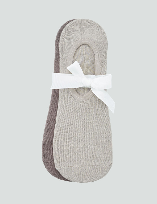 Laid Goods Front View