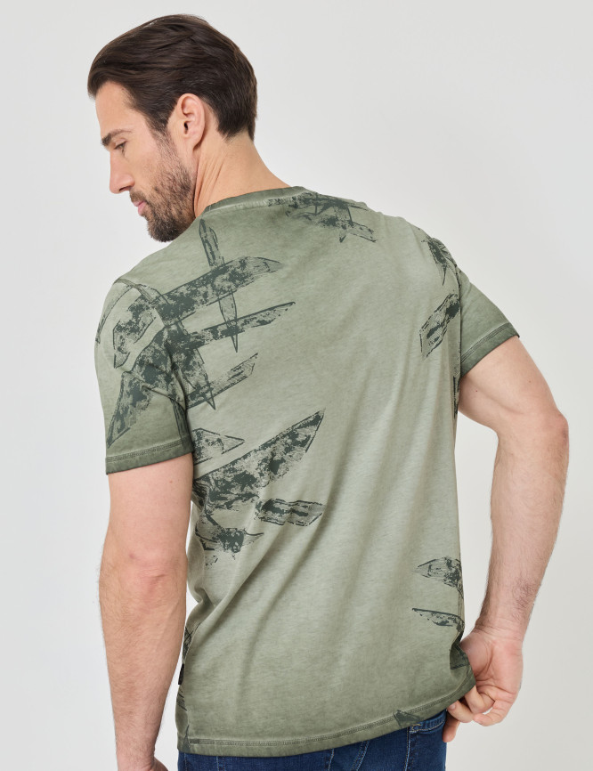 Model Back View