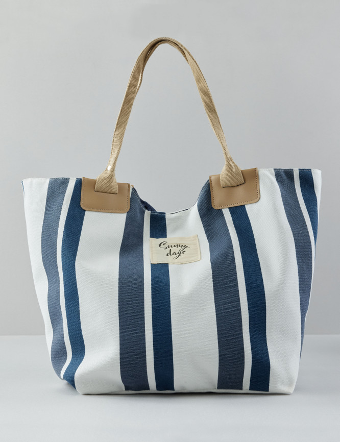 Laid Goods Front View