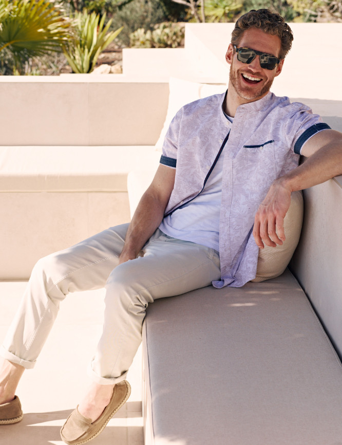 Laid Goods Front View