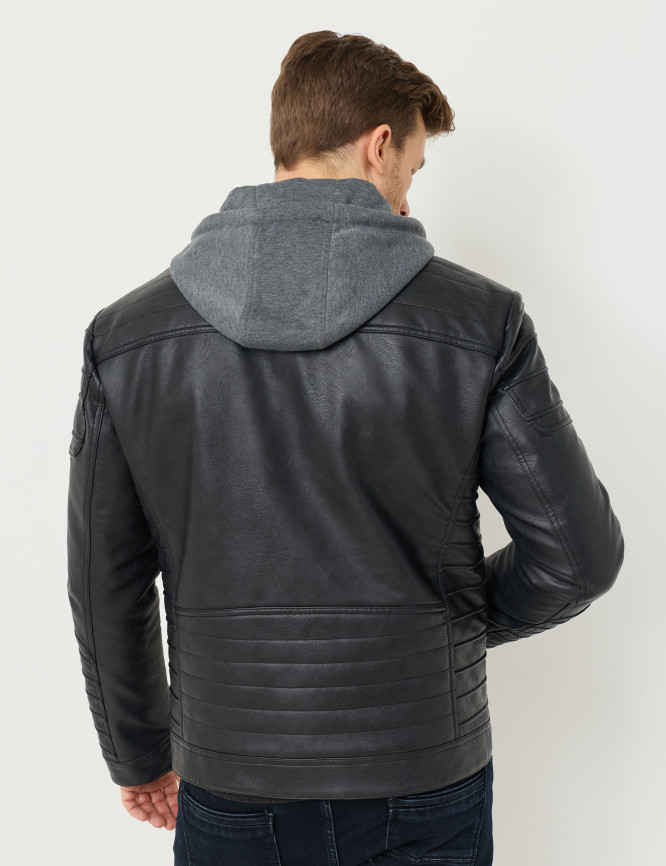 Model Back View