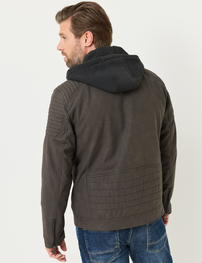 Model Back View