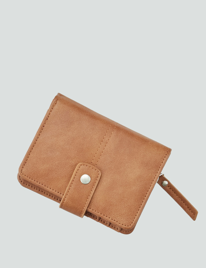 Laid Goods Front View