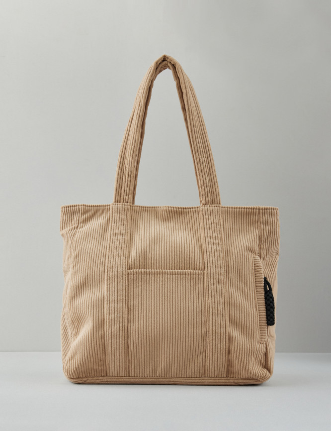 Laid Goods Front View