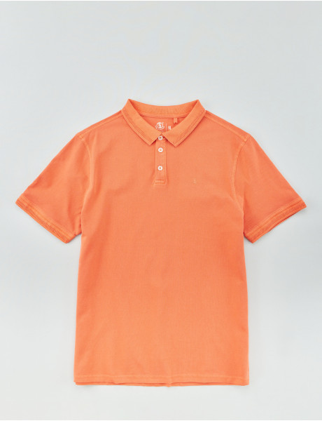 Laid Goods Front View