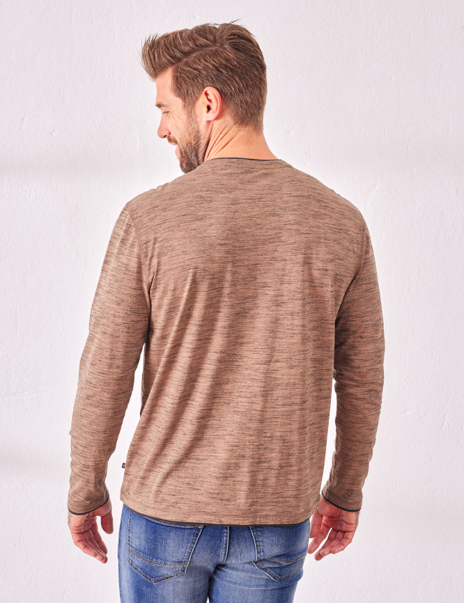 Model Back View