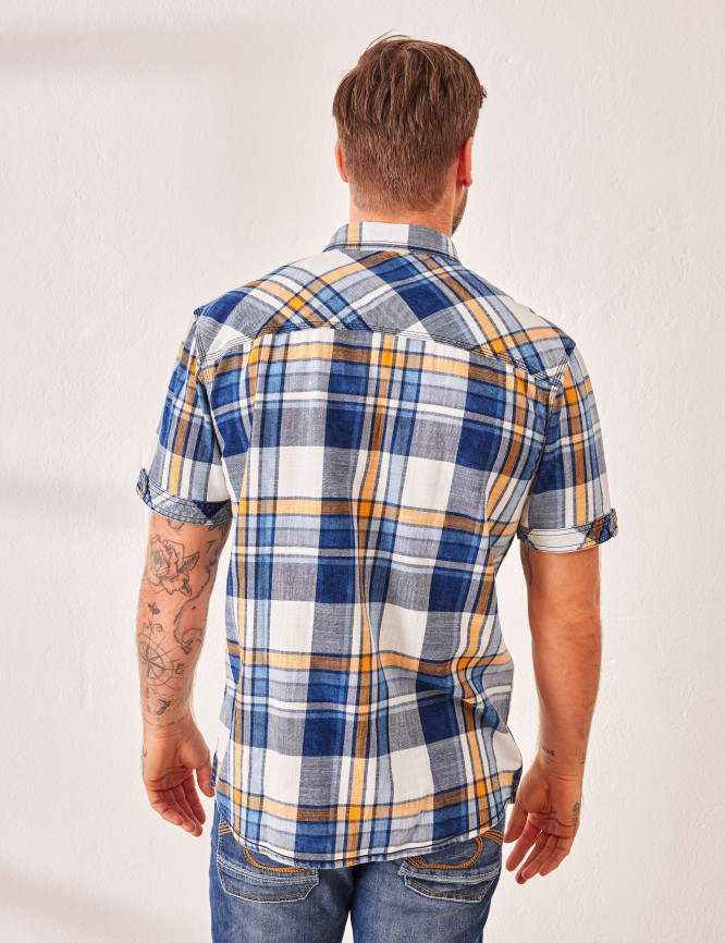 Model Back View