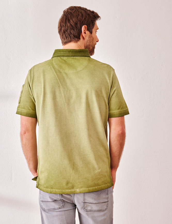 Model Back View