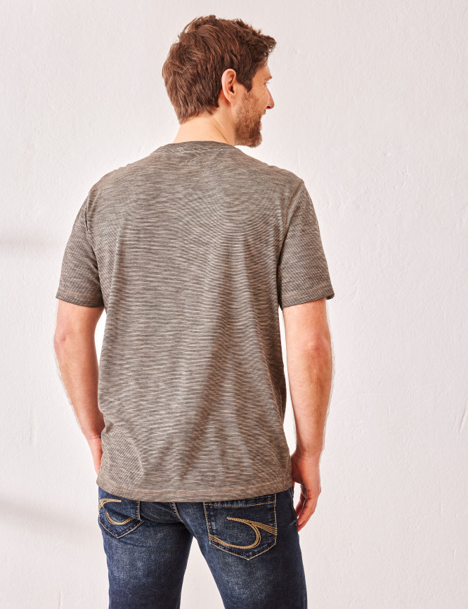 Model Back View