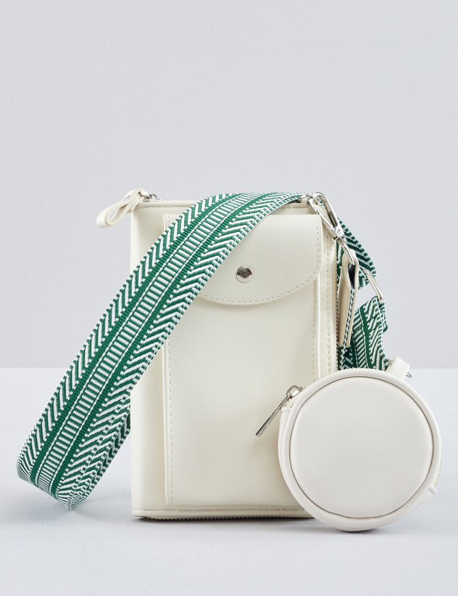 Laid Goods Front View